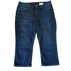 NWT Women's Lee Jeans‎ Midrise Regular Fit Capri Pants Size 12-P Dark Wash - NEW